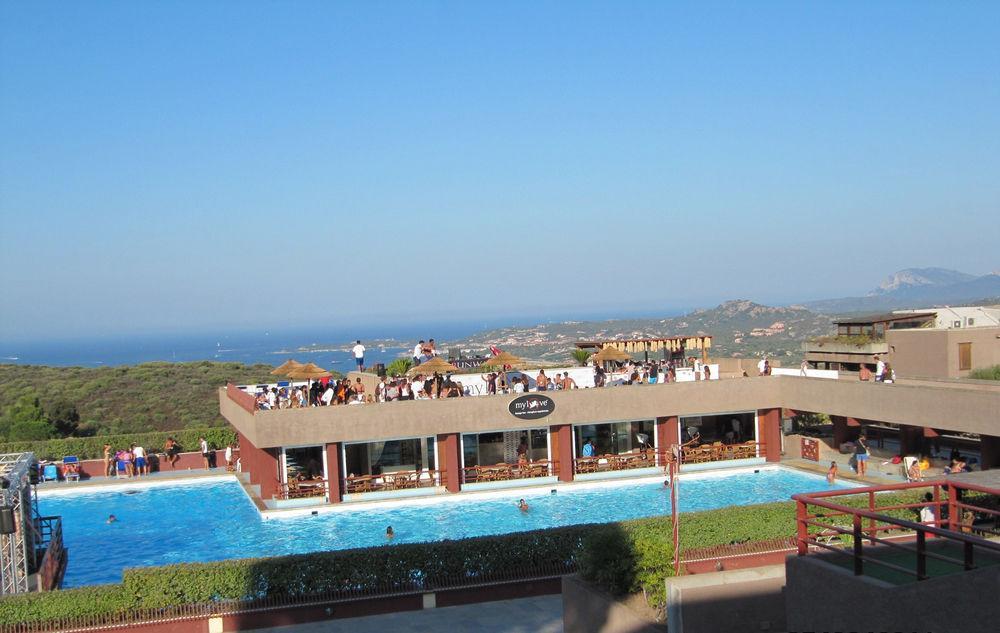 Centro Vacanze Cugnana Verde Portisco Esterno foto