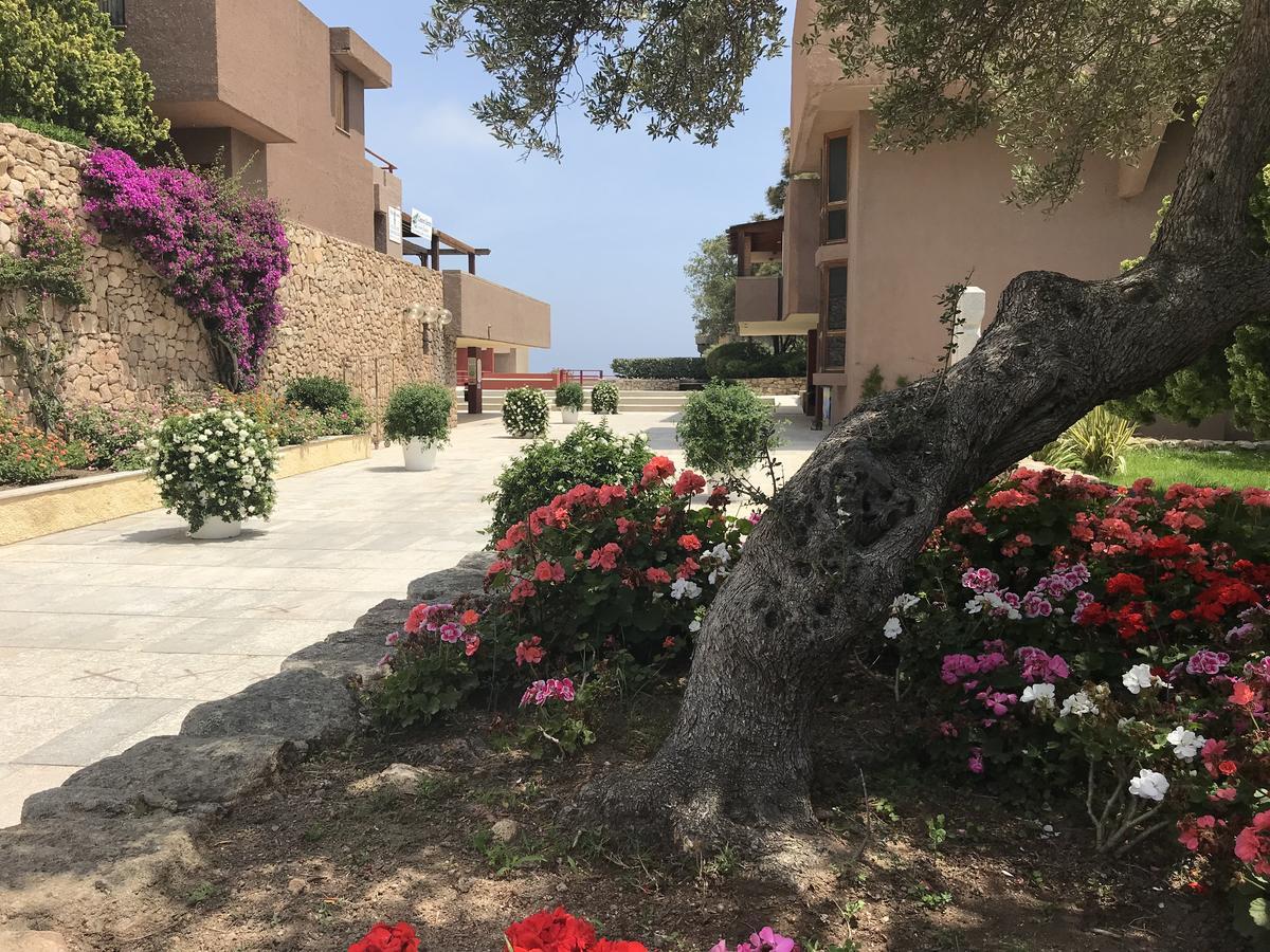 Centro Vacanze Cugnana Verde Portisco Esterno foto