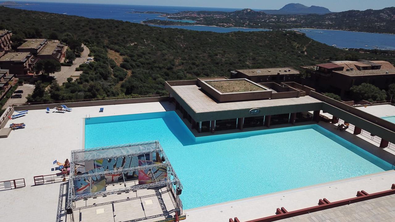 Centro Vacanze Cugnana Verde Portisco Esterno foto
